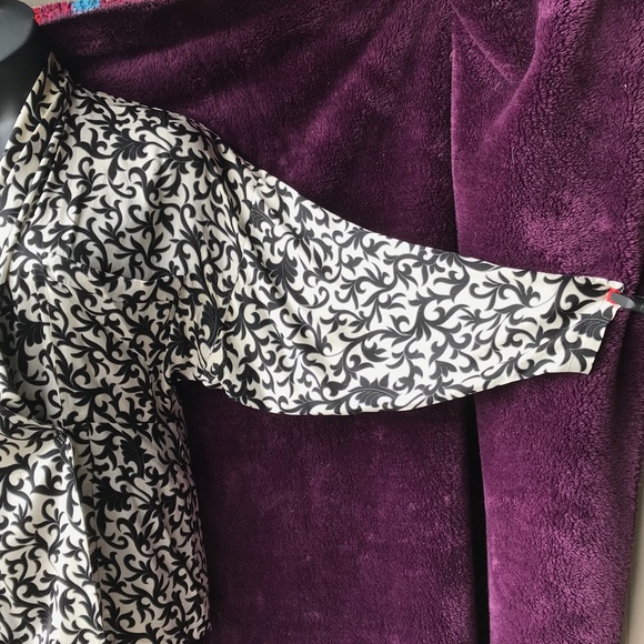 Genny (early Versace, Italy) for Capriccio (Scottsdale)silk wrap blouse US 8 - Picture 2 of 5